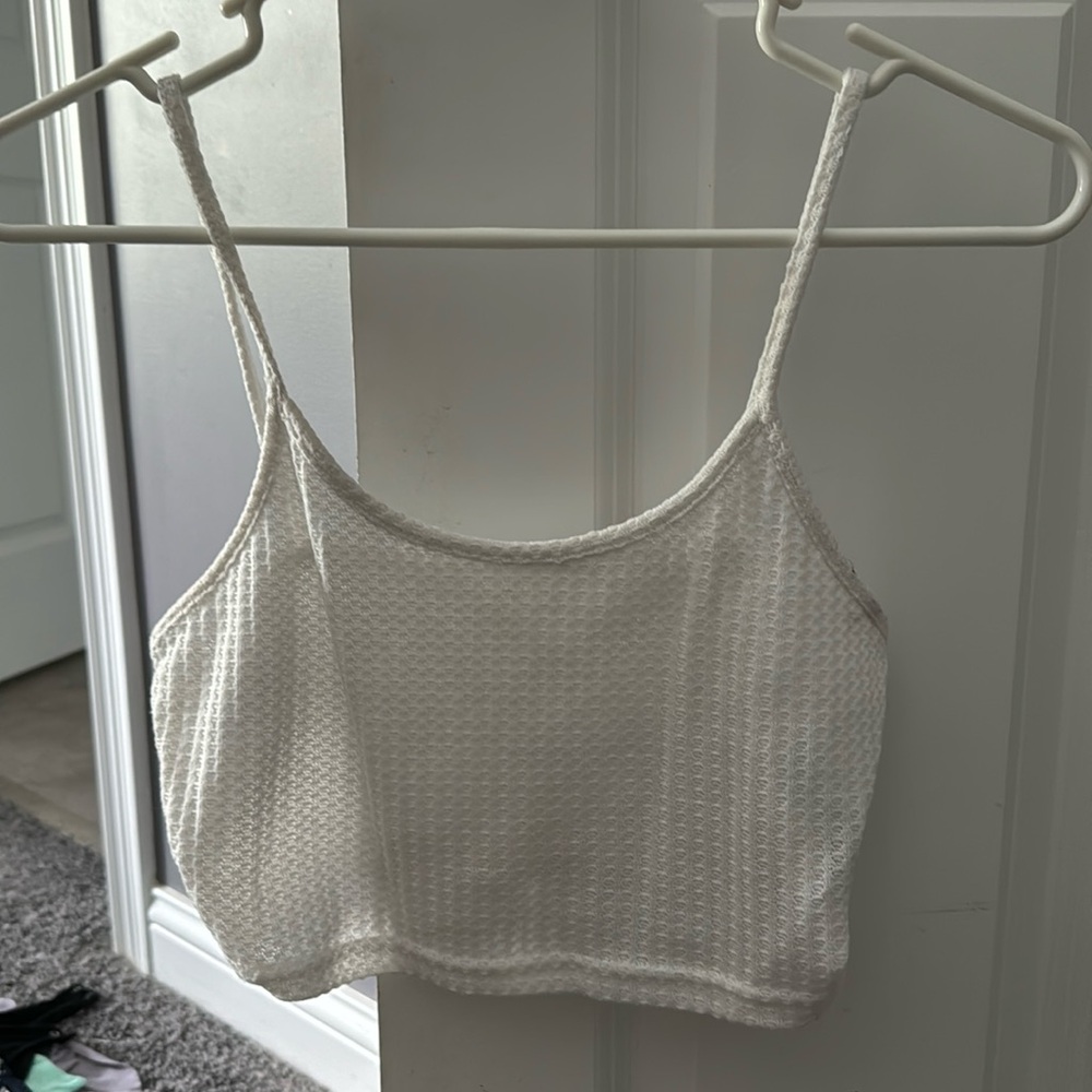 Size M white crop top, good condition